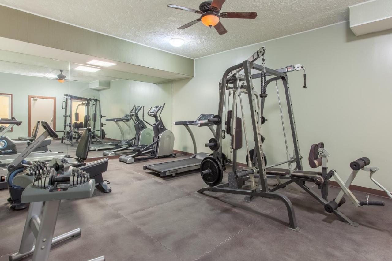 Econo Lodge Inn & Suites Medicine Hat Extérieur photo