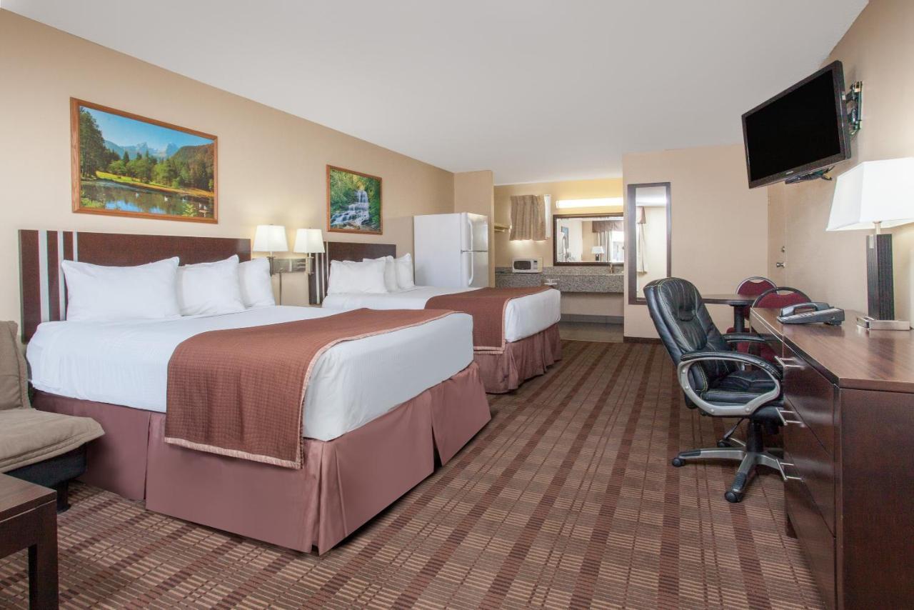 Econo Lodge Inn & Suites Medicine Hat Extérieur photo