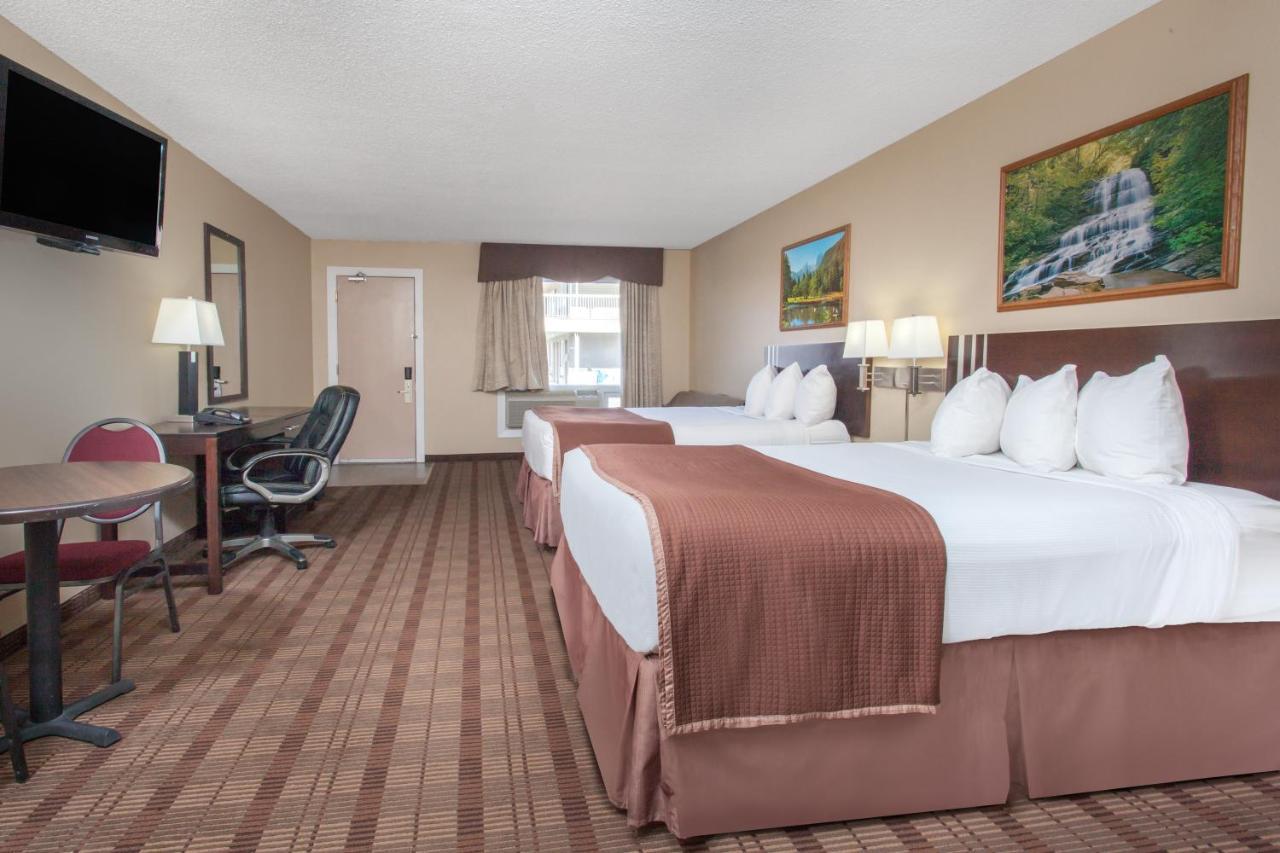 Econo Lodge Inn & Suites Medicine Hat Extérieur photo