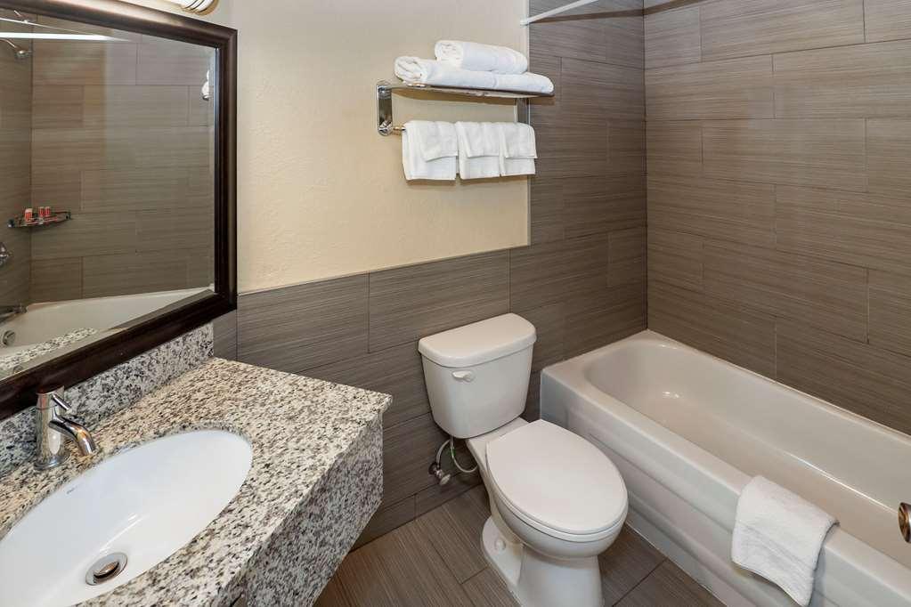 Econo Lodge Inn & Suites Medicine Hat Extérieur photo