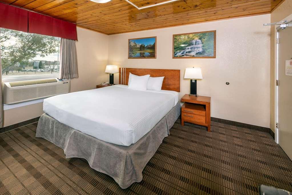Econo Lodge Inn & Suites Medicine Hat Chambre photo
